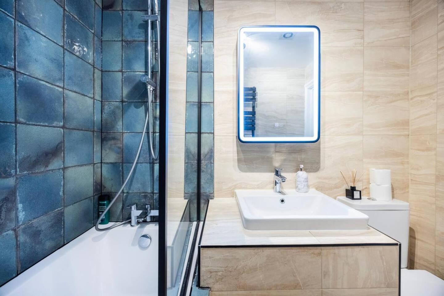 Casa de Férias Lavish 1 Bedroom Near Tottenham Stadium